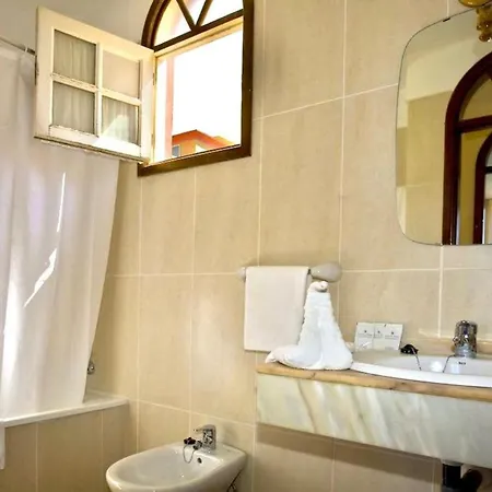 Apartamento, Pool, Proxima A Restaurantes, Playa Em Tenerife Sur Costa Adeje (Tenerife)